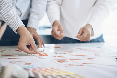 UX UI和编程开发技术。