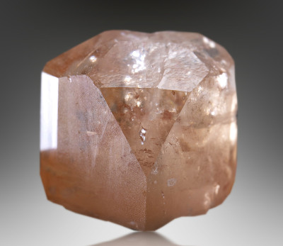 黄水晶,
矿物样品石岩石地质宝石晶体