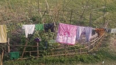 春季:在阳光下晒衣服