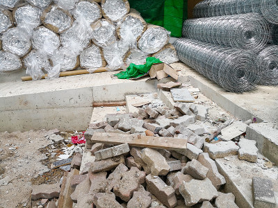 建筑屋面保温用钢筋及轧辊。