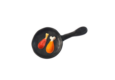 用日式黏土制作的煎鸡模型