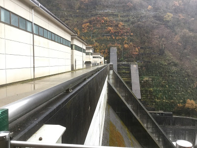 Kurobe峡谷Kurobe河沿岸的风景