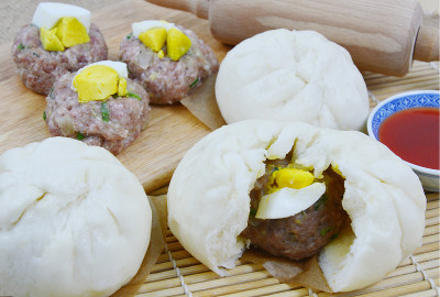 蒸猪肉包子