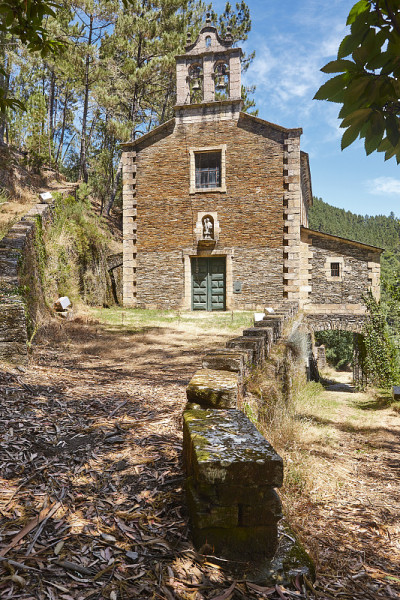 西班牙的罗曼斯克教堂。圣埃斯特沃·楚赞。Ribeira sacra。加利西亚