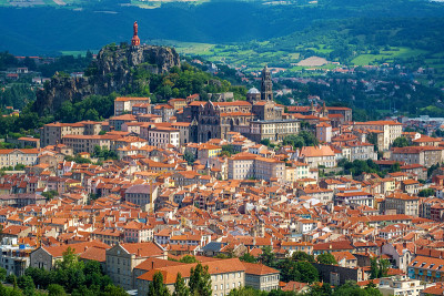 Le Puy-en-Velay小镇，法国，全景