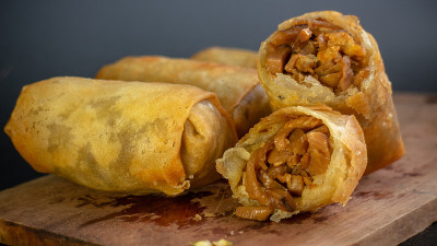 印尼语卷，英语卷，cuisine，春卷或Lunpia，