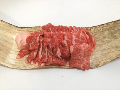 从肉店买的新鲜牛肉