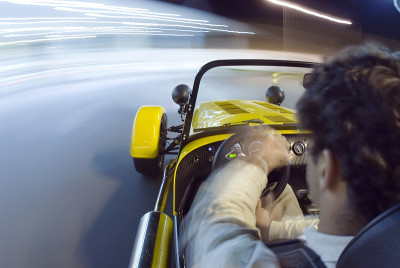 黄色跑车
