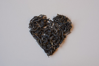 心形的绿茶叶子。