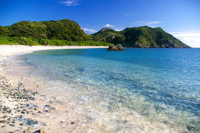 Tokashiki岛海滩