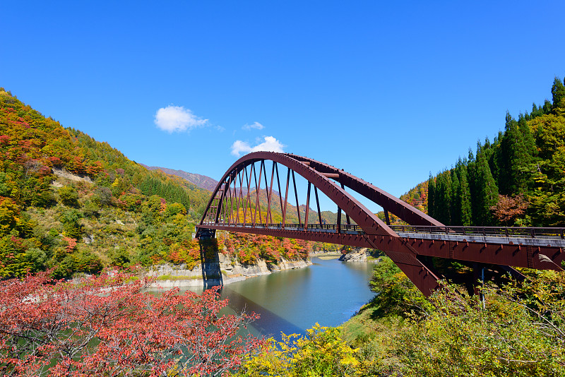 长野的奥索坂那峡谷