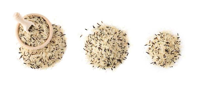 Mix of Raw Black Wild Rice and Parboiled White Ric