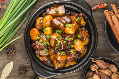 栗子焖猪肉，中国菜