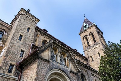 捷克共和国布拉格圣加百列教堂，本笃会修道会修道院，阳光明媚