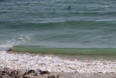 浪溅