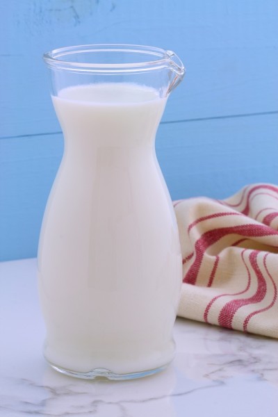 新鲜复古造型乳