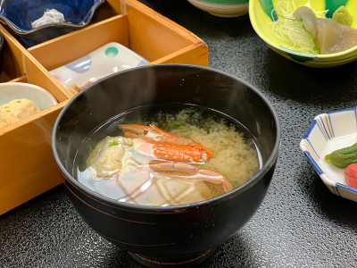 日本味噌蟹汤。