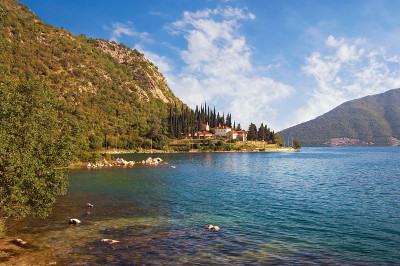 美丽的地中海风景。黑山，科托尔湾
