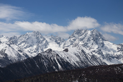 山上的积雪
