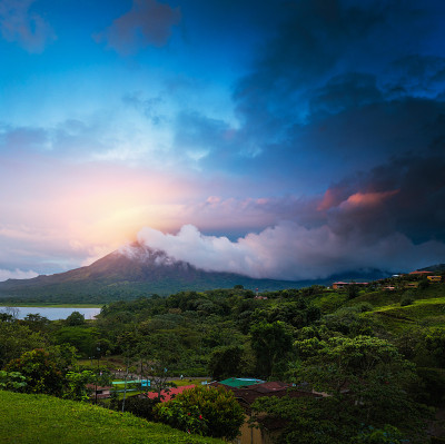 的阿雷纳火山
