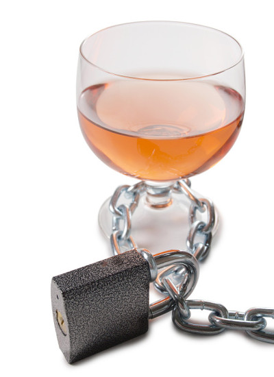 酒精和金属链