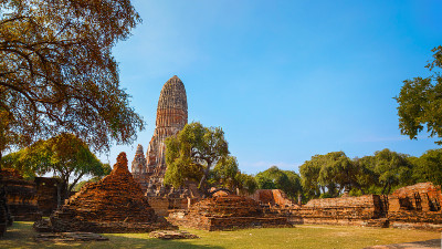 位于泰国大城府历史公园的佛寺，是联合国教科文组织世界遗产