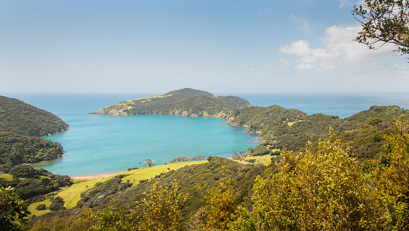 壮丽的旺加穆港全景，罗素岛湾