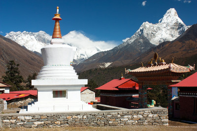 Ama Dablam Lhotse和珠穆朗玛峰之巅