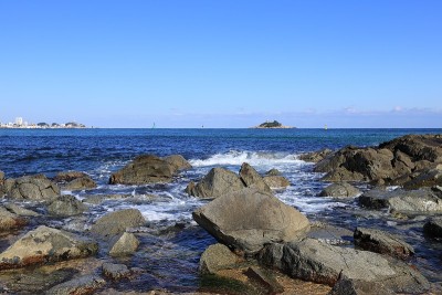 韩国江原束草市的Oeongchi海滩。