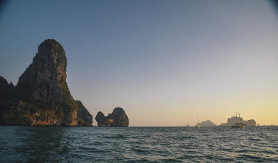 泰国，拉伊海滩的日落