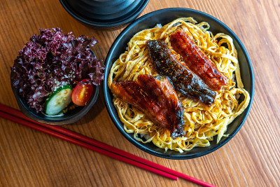 Unagi don或烤鳗鱼配米饭