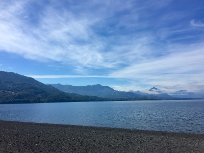 智利南部普康附近的湖