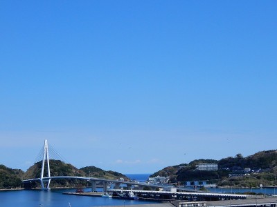 滨田海桥，蓝天，大海[1]