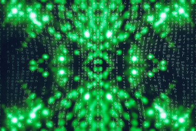 绿蓝矩阵数字背景。抽象的网络空间的概念。人物倒了。来自符号流的矩阵。虚拟现实设计。复杂的算法数据黑客