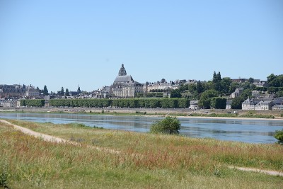 山谷里的Blois