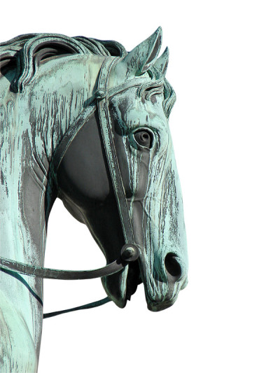 马首