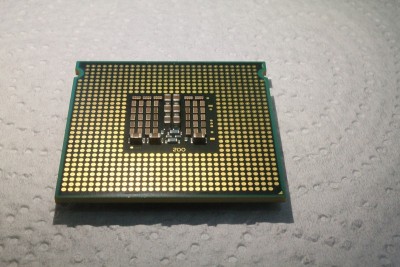 英特尔处理器cpu特写电脑775引脚