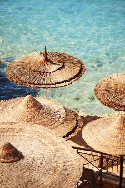 海滩在炎热的夏天
