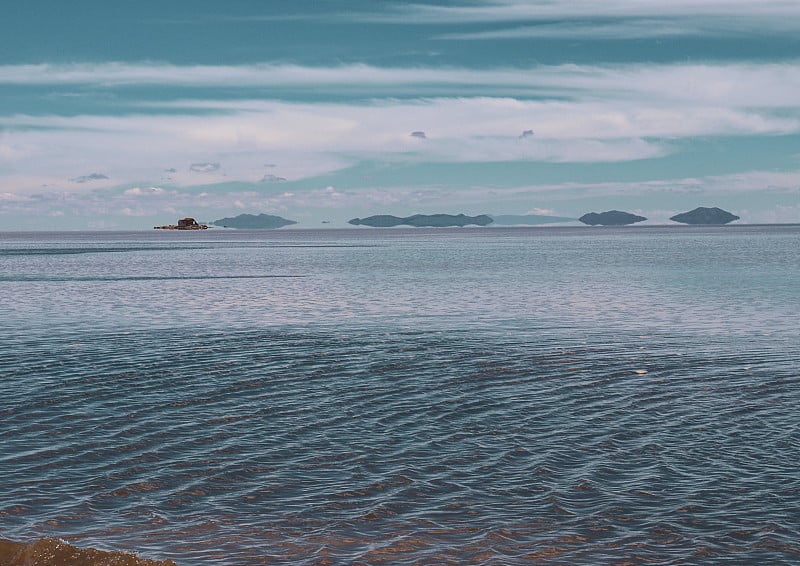 玻利维亚乌尤尼盐湖无尽的风景