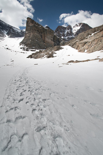 山脉和雪