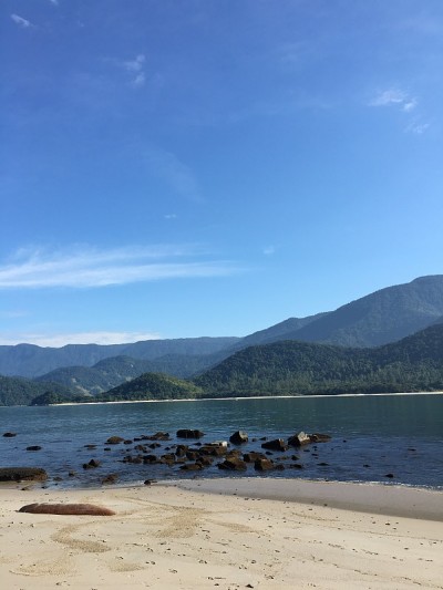 佩拉多岛的海滩日