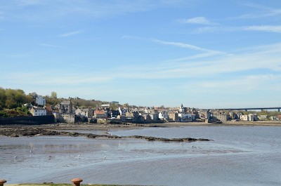 南Queensferry