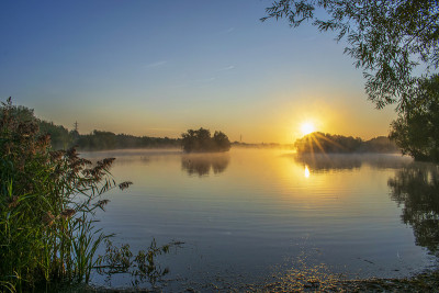 Manvers Lake Misty Morning Sunrise
