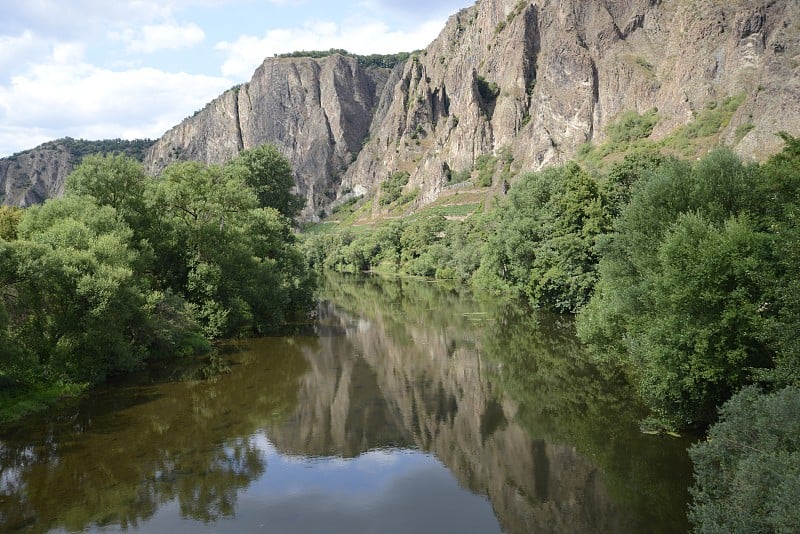 Rotenfels，德国的一种岩石