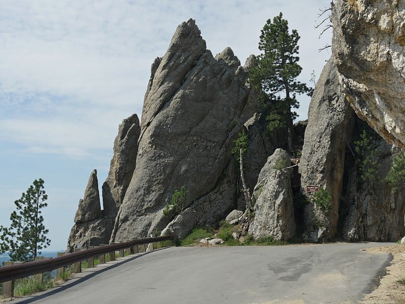 针眼隧道，卡斯特州立公园