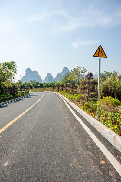 阳朔的空路和山