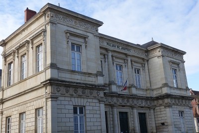 法院外景法国城市Clamecy Nièvre Bourgogne-Franche-Comté