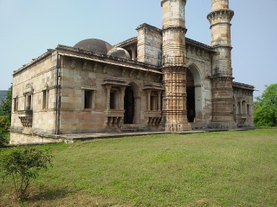 来自印度古吉拉特邦pavagadh champaner的Kevada清真寺