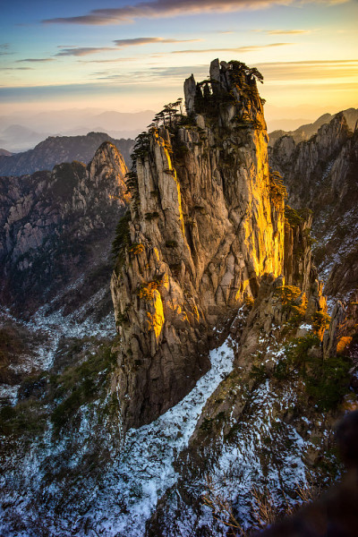中国黄山的自然景观