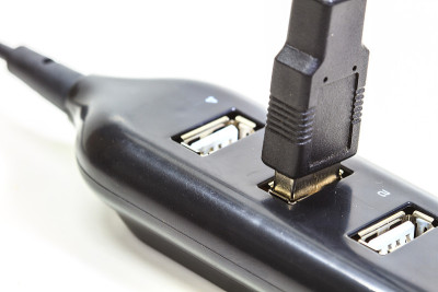 Usb线隔离白色